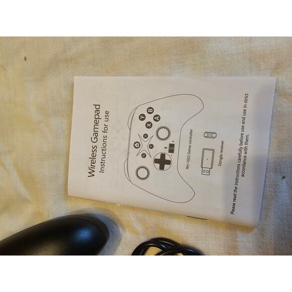 Game Controller Wireless Gamepad - RH-1022 - Dongle and Charger - Picture 4 of 4
